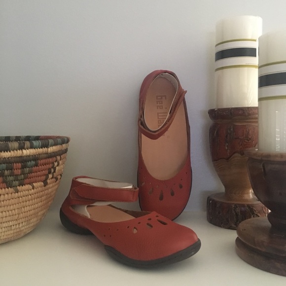 Anthropologie Shoes - Summer Boho Artisan Leather Ankle Flat Sandal